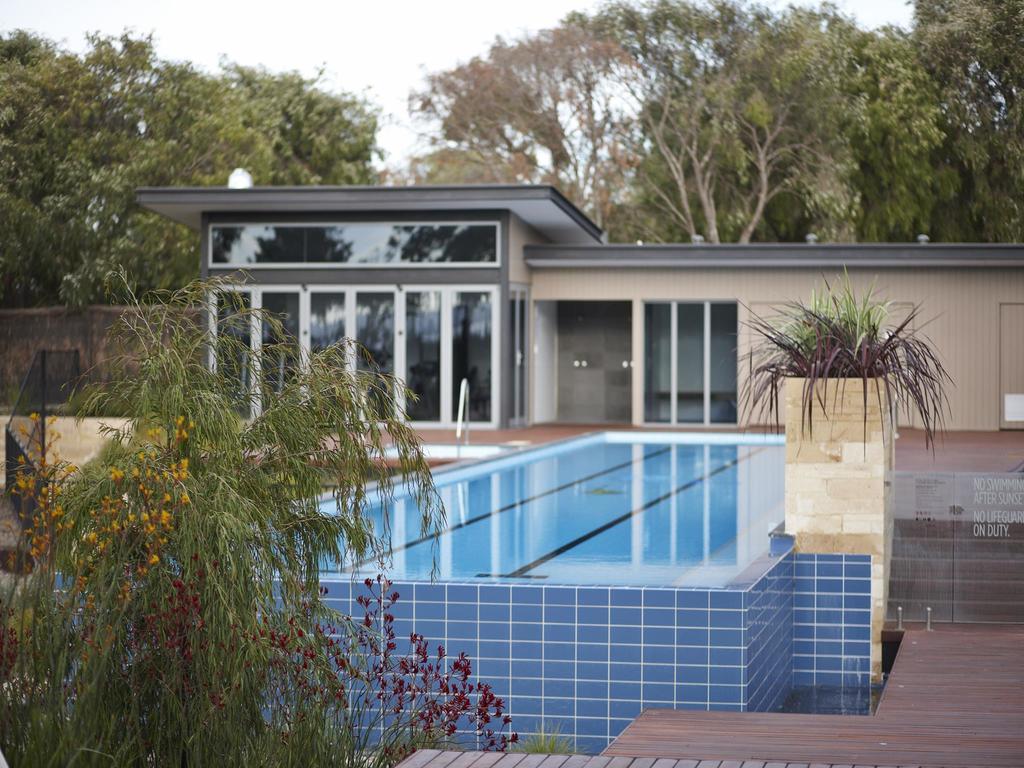 Aqua Resort Busselton Exterior photo